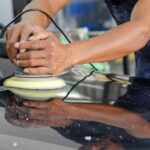 Scheinwerfer aufbereiten: So werden gelbe, blinde Scheinwerfer wieder klar